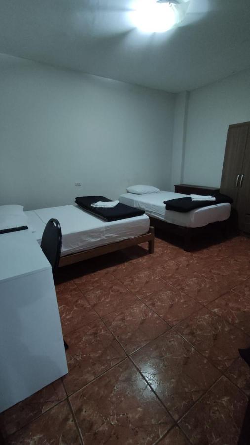 Guest House Tumbes Zewnętrze zdjęcie