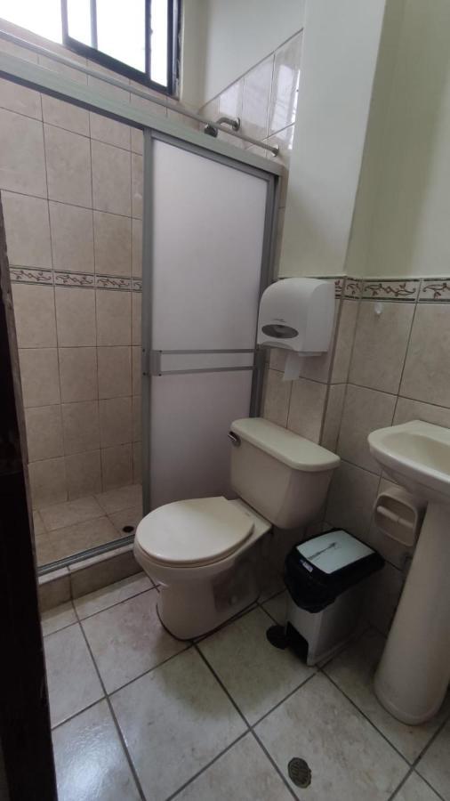 Guest House Tumbes Zewnętrze zdjęcie