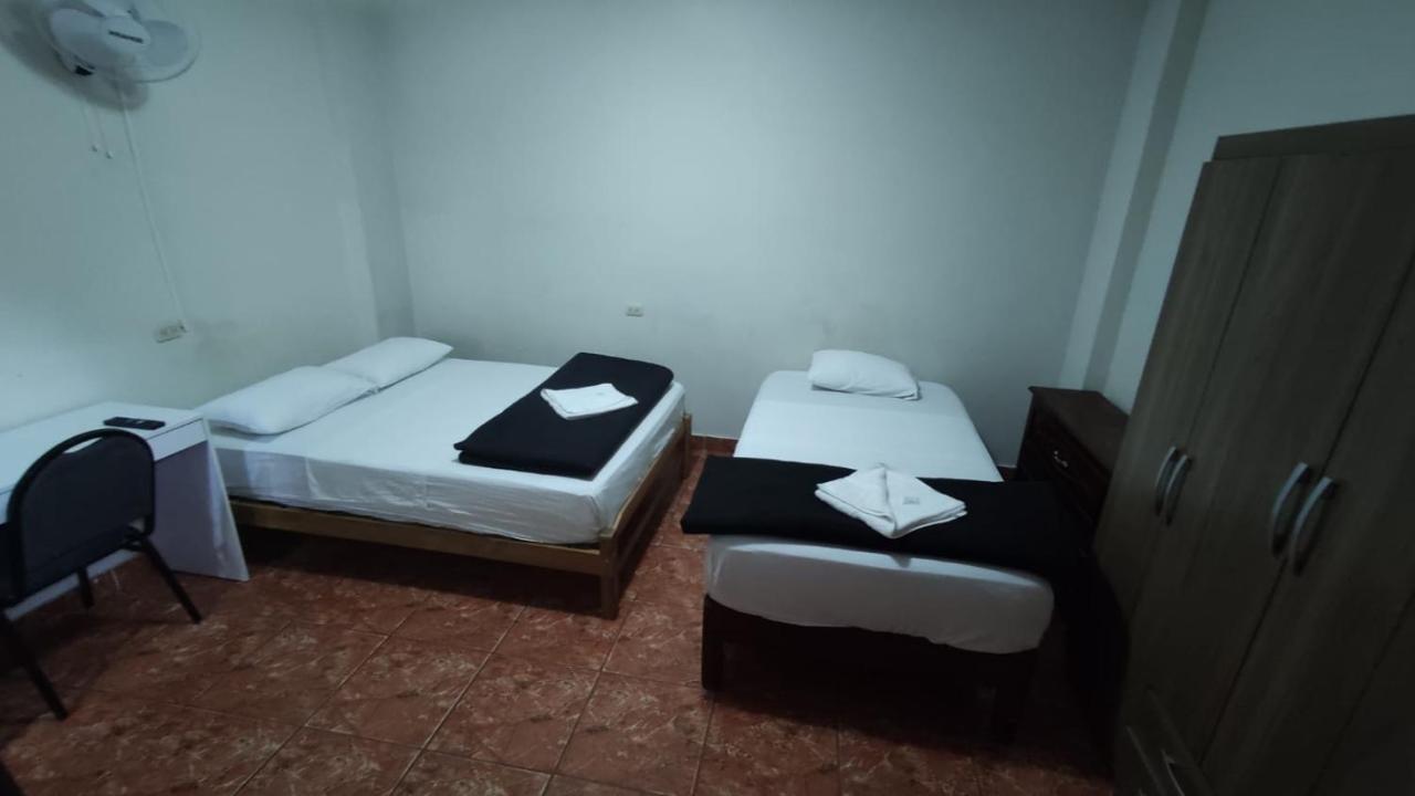 Guest House Tumbes Zewnętrze zdjęcie