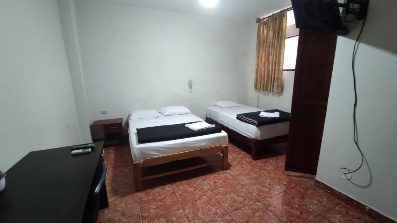 Guest House Tumbes Zewnętrze zdjęcie
